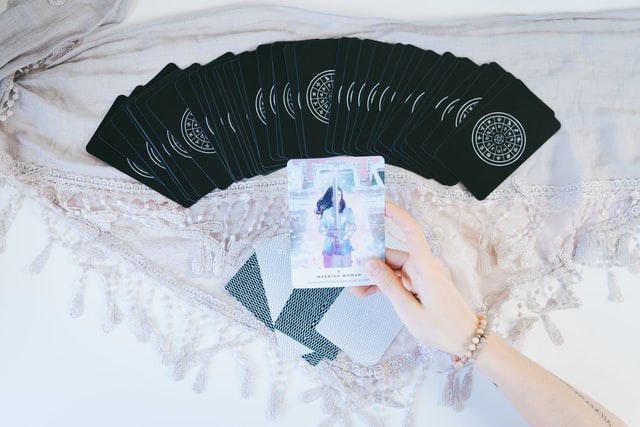 ไพ่ยิปซีออนไลน์สองภาษา Thai and English Tarot Card Reading